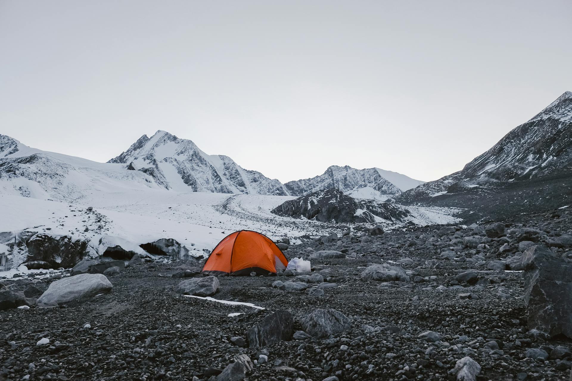 How to Set Up a Tent in Windy Conditions: A Step-by-Step Guide